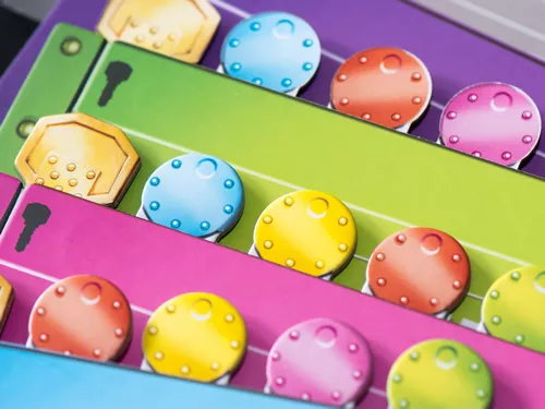 Clés multicolores